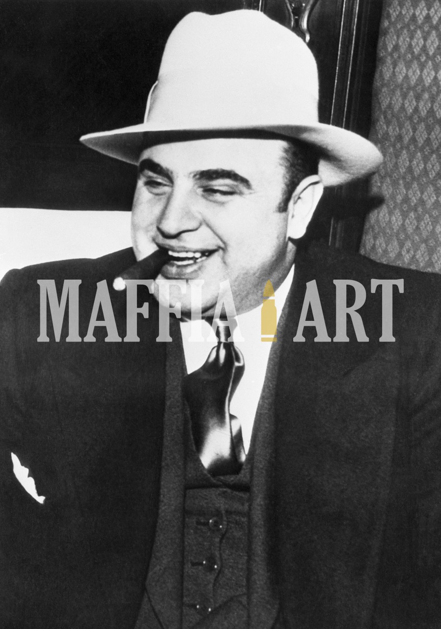 Al Capone Smoking Sigar